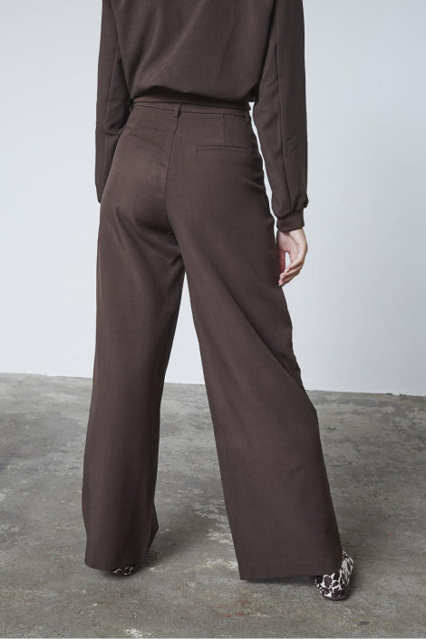 Great brown pants