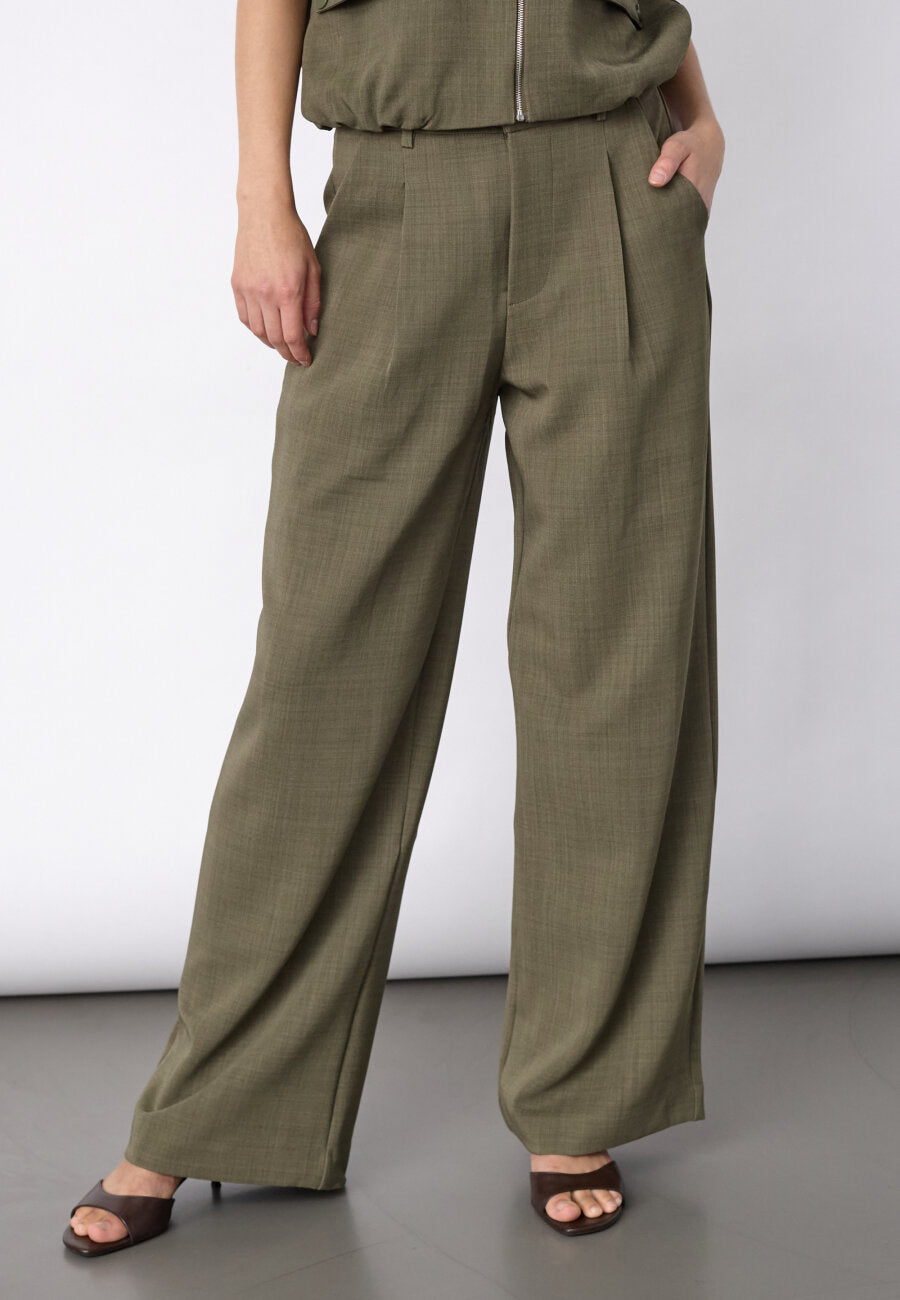 Great khaki pants