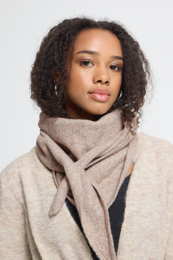 Gry scarf