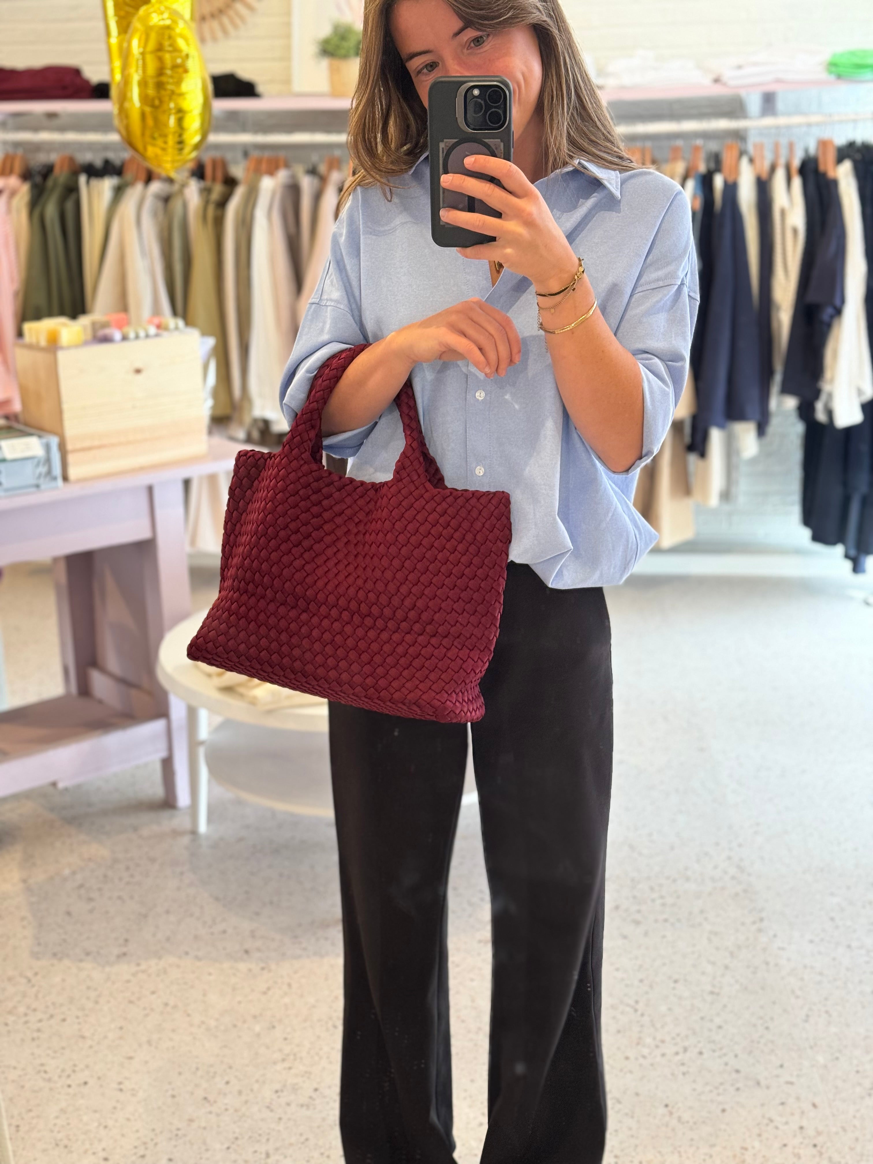 Burgundy chique