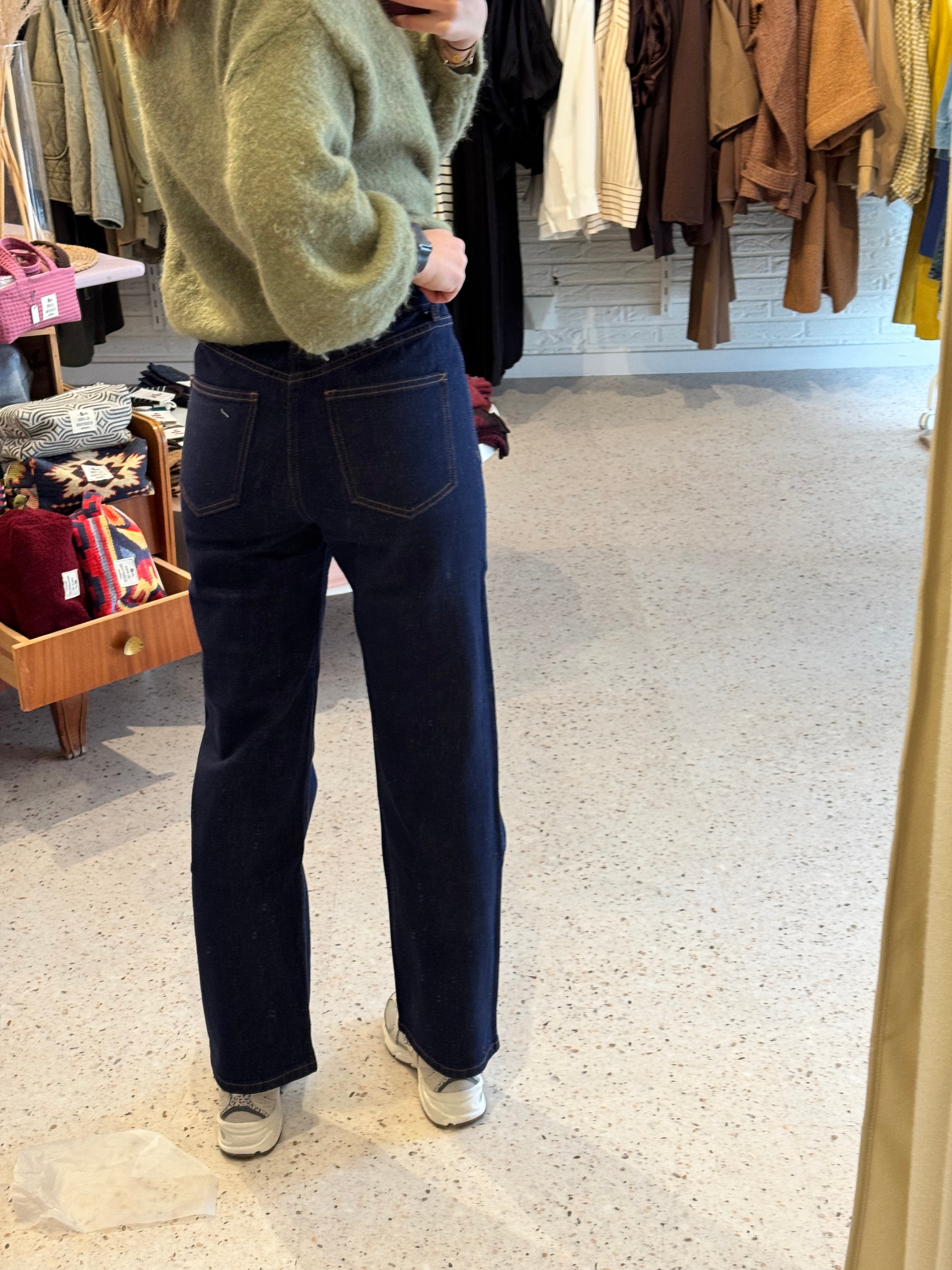 Jeans - high waist ankle straight