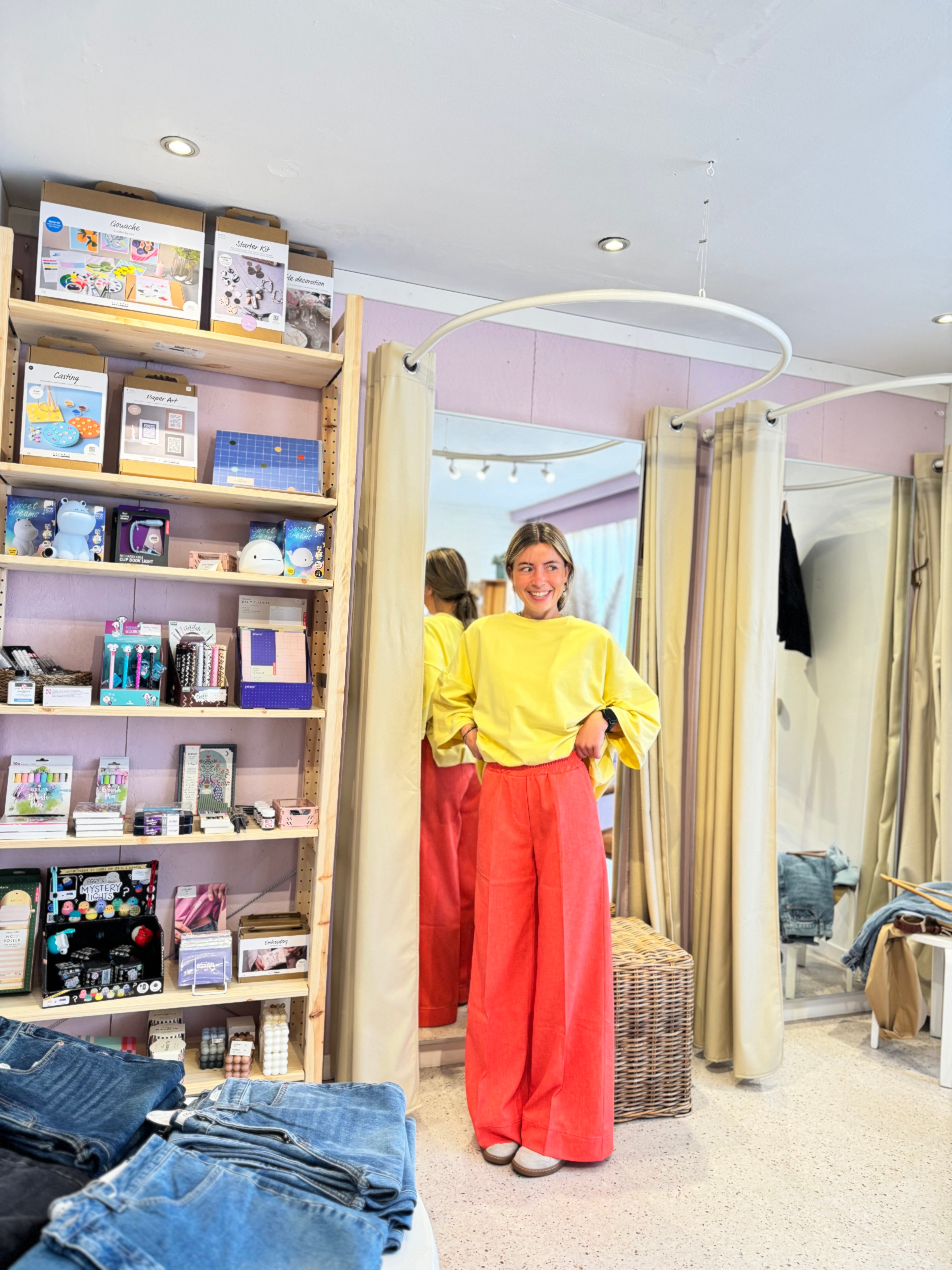 Louai red pants