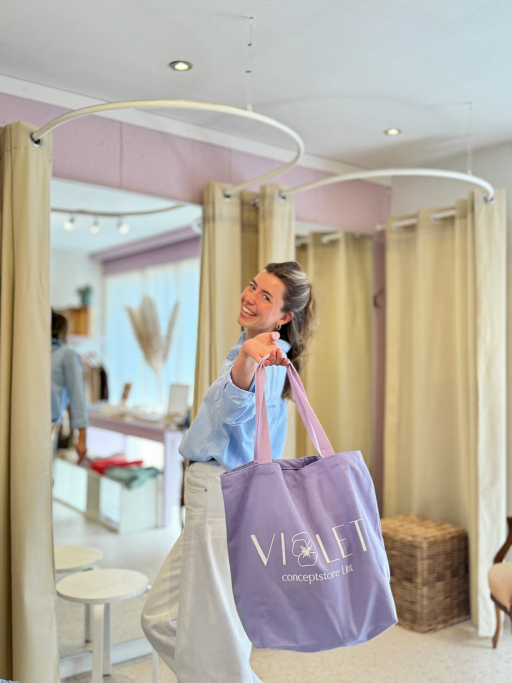 violet-shopbag