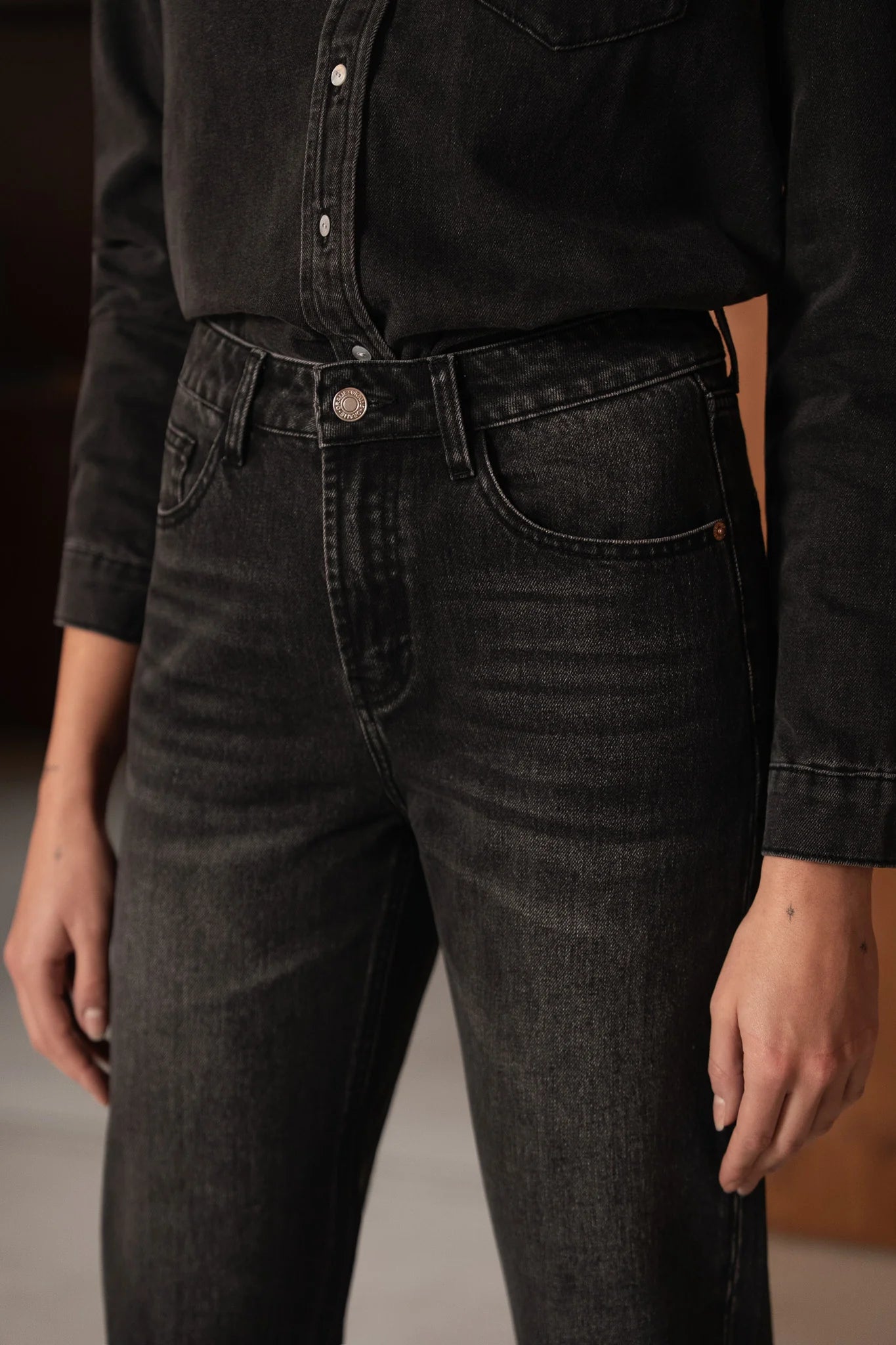 Jeans - mid waist boyfriend (dark grey)